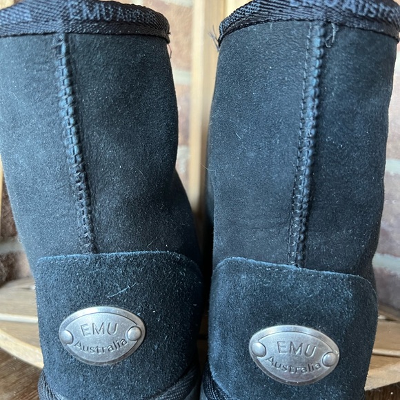 EMU AUSTRALIA Unisex Platinum Stinger Slim Lo Sheepskin Boot Black Size W10/M9 - Picture 4 of 6